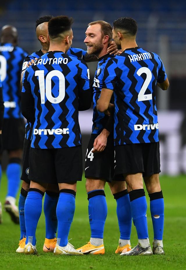 比利时碾压AC米兰，若日尼奥统治全场