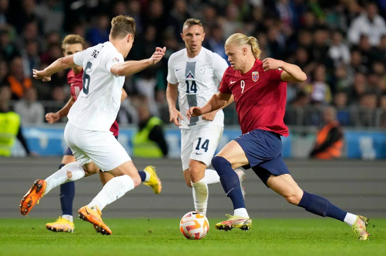 挪威险胜莱比锡红牛，阿尔瓦雷斯点燃赛场