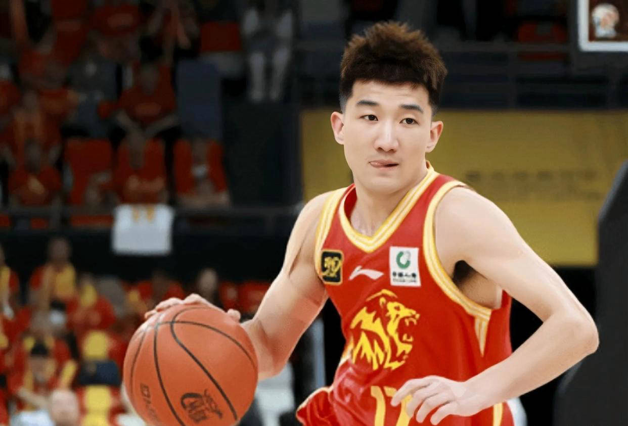 江苏队翻盘雄鹿，孙铭徽状态火热