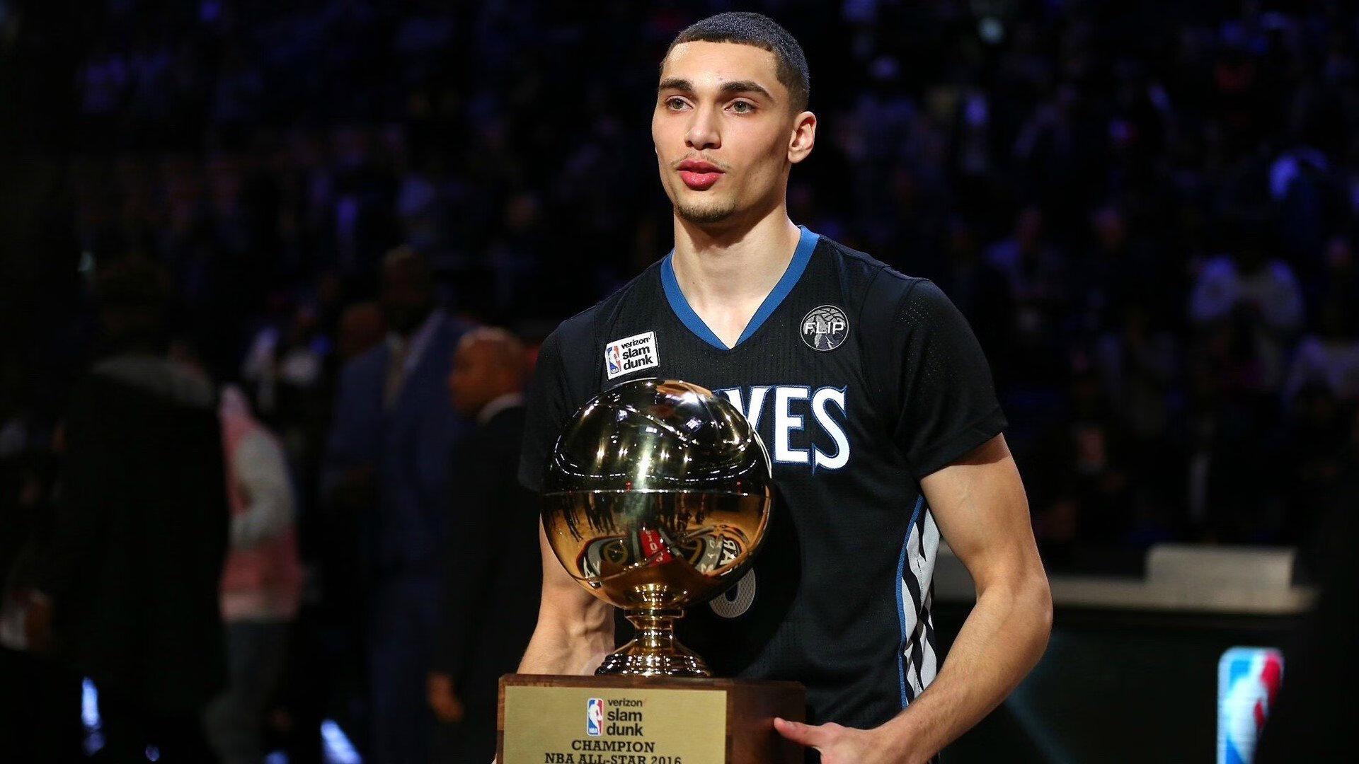 晋风破雷，范弗利特领军，山西队完胜雷霆的战术启示